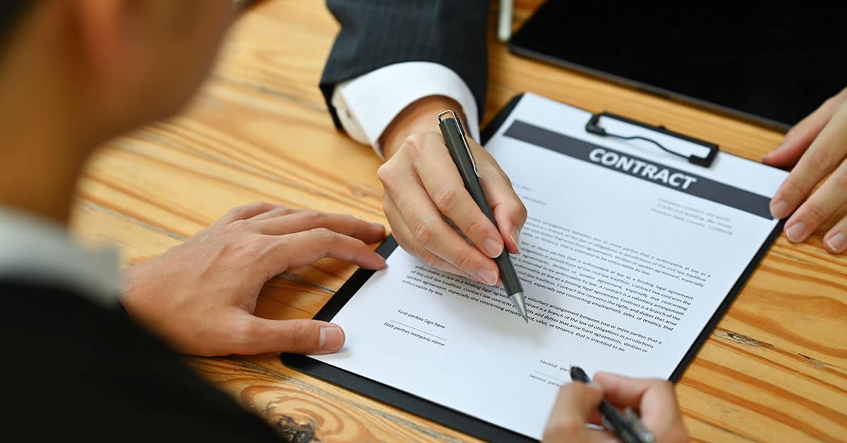 Contrato de arras en España: qué es, tipos y cómo funciona
